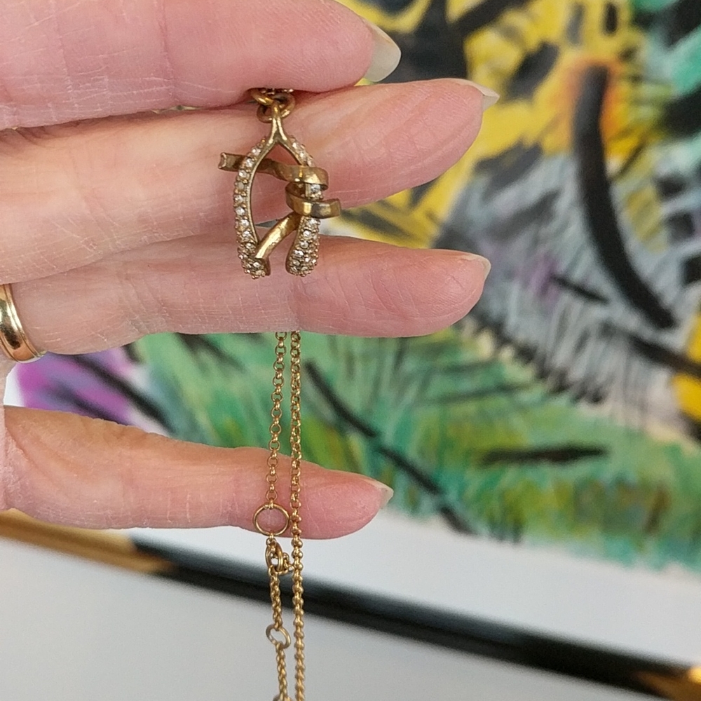JUICY COUTURE WISH BONE NECKLACE - Picture 3 of 15